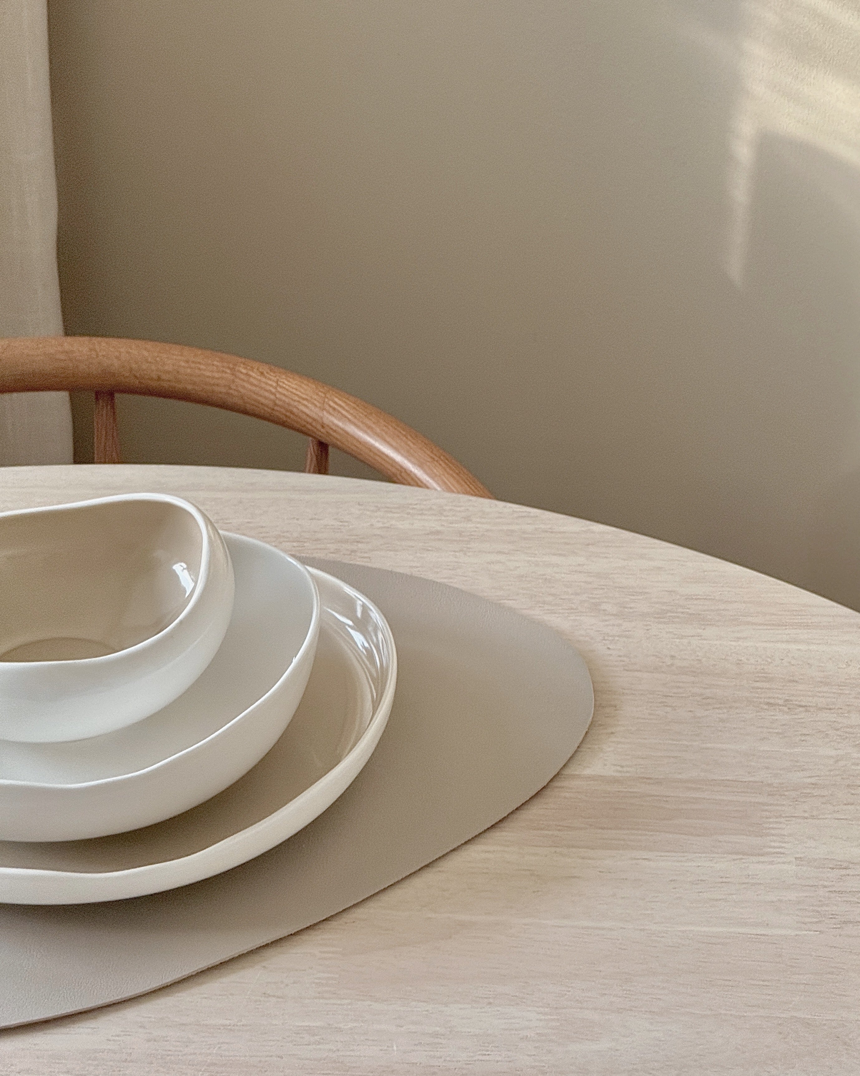Oval bordstablett